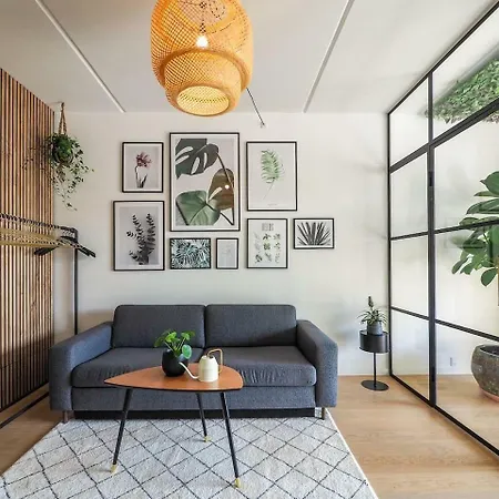 Green Apartment *