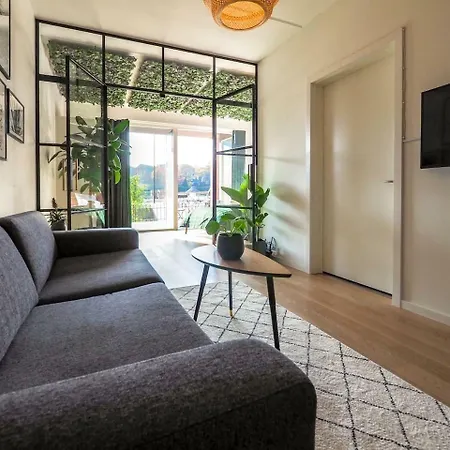 Green Apartment