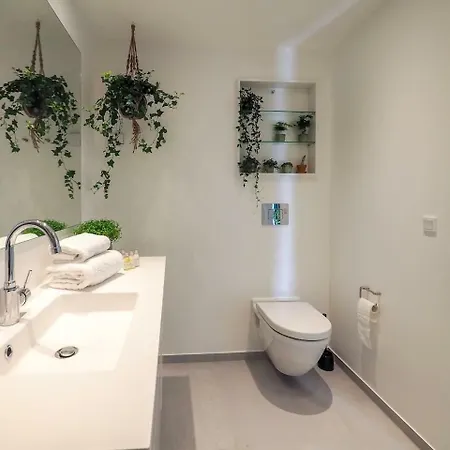 Green Apartment *